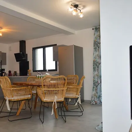 Holiday home Zen Vanilla Home, Maison Exotique Entre Annecy Et Geneve