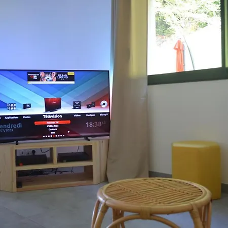 Zen Vanilla Home, Maison Exotique Entre Annecy Et Geneve Holiday home